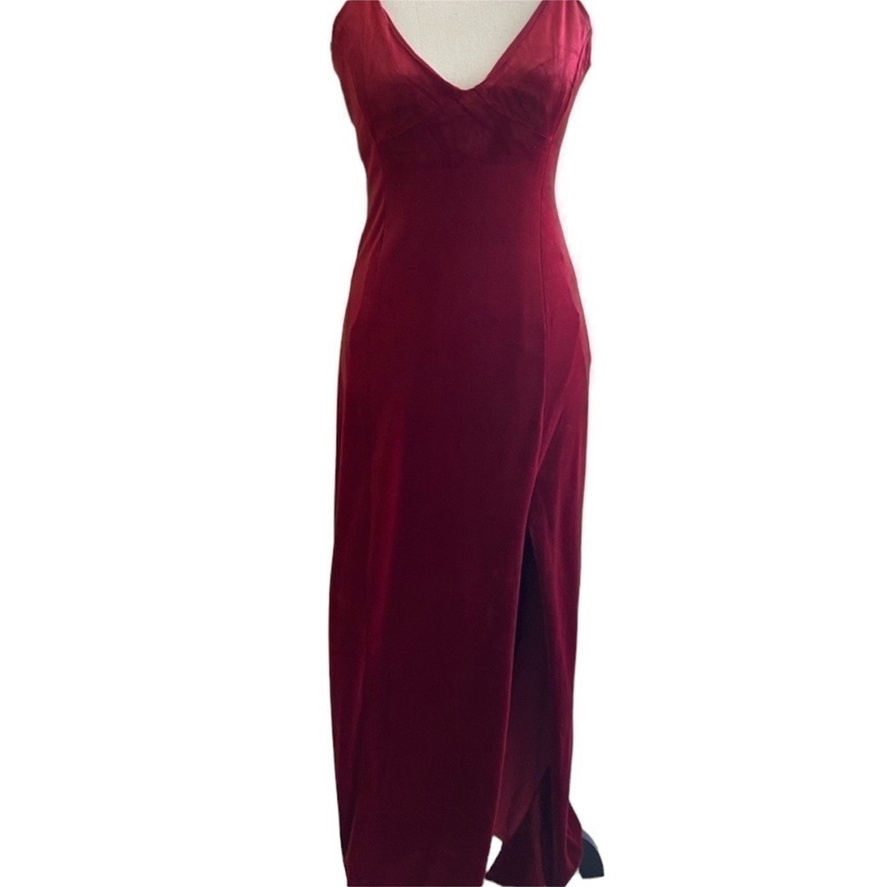 Lulu’s red velvet dress. Size XS‌‌‌‌‌‌‌‌‌‌‌‌‌‌‌‌‌‌‌‌‌‌‌‌‌‌‌‌‌‌‍‍‍‍‍‍‍‍‍‍‍‍‍‍‍‍‍‍